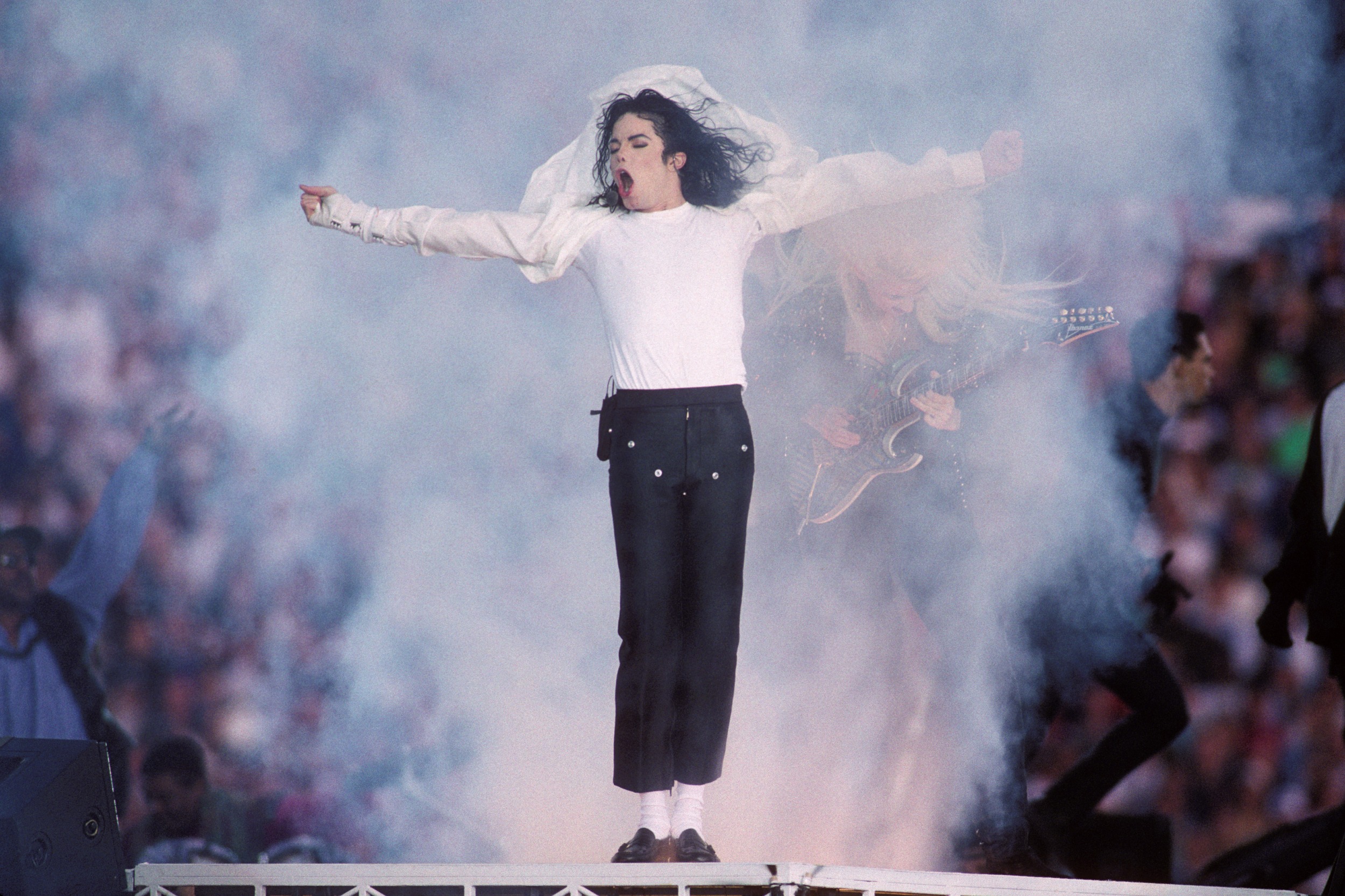 "Michael Jackson gerçekten eşsizdi. Bu alanda tam bir ikon oldu, bir sürü harika şarkı yazdı ve bence bu payeyi sonuna kadar hak etti..."