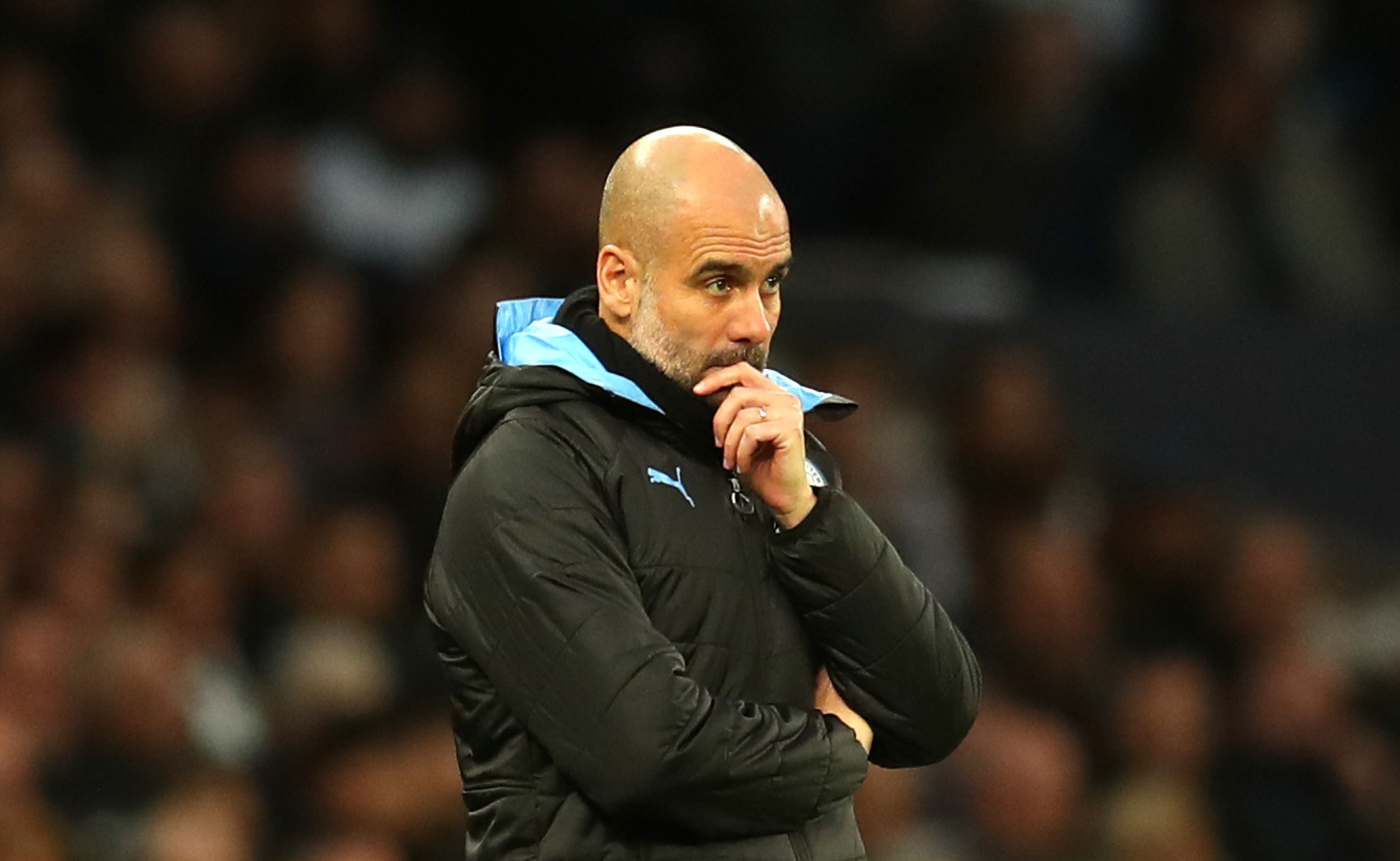 Ake, Pep için büyük şans. Hollandalı oyun kurabiliyor, topla rahat ve kısa boyuna rağmen çok iyi bir atlet.