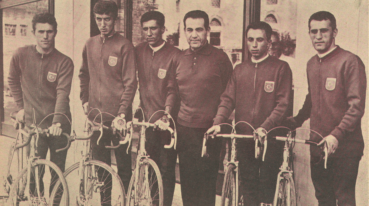 Soldan Sağa: Rifat Çalışkan, Çetin Yüce, Hasan Selçuk, Talat Tunçalp, Gürol Atasoy, Nusret Ergül.