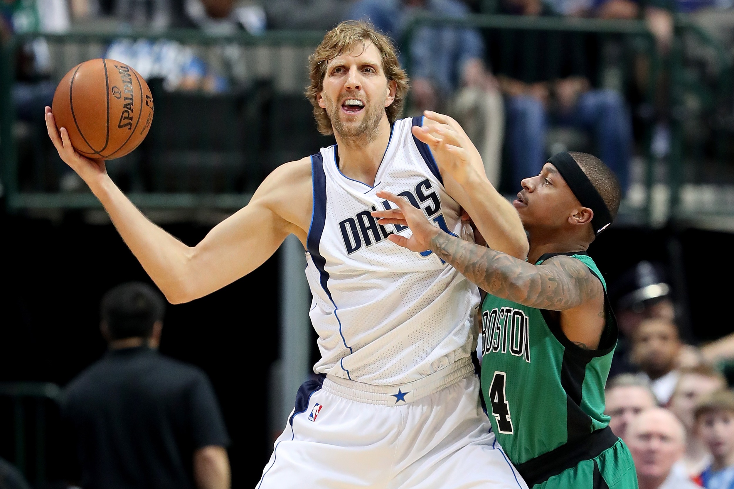 Dirk Nowitzki ve Isaiah Thomas