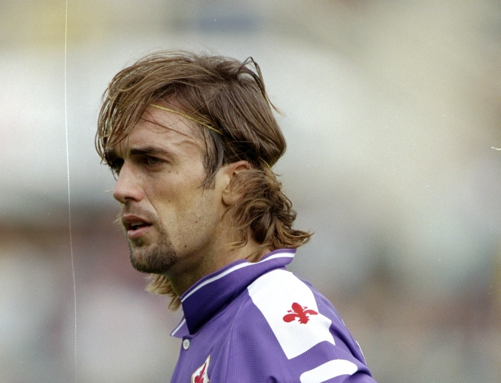 "İtalyan futbolunun, belki de dünya futbolunun en iyi forvetlerinden biriyle beraber oynadım, Batistuta'yla… Çoğunlukla aynı takımdaydık. İyi ki de onunla oynamışım."