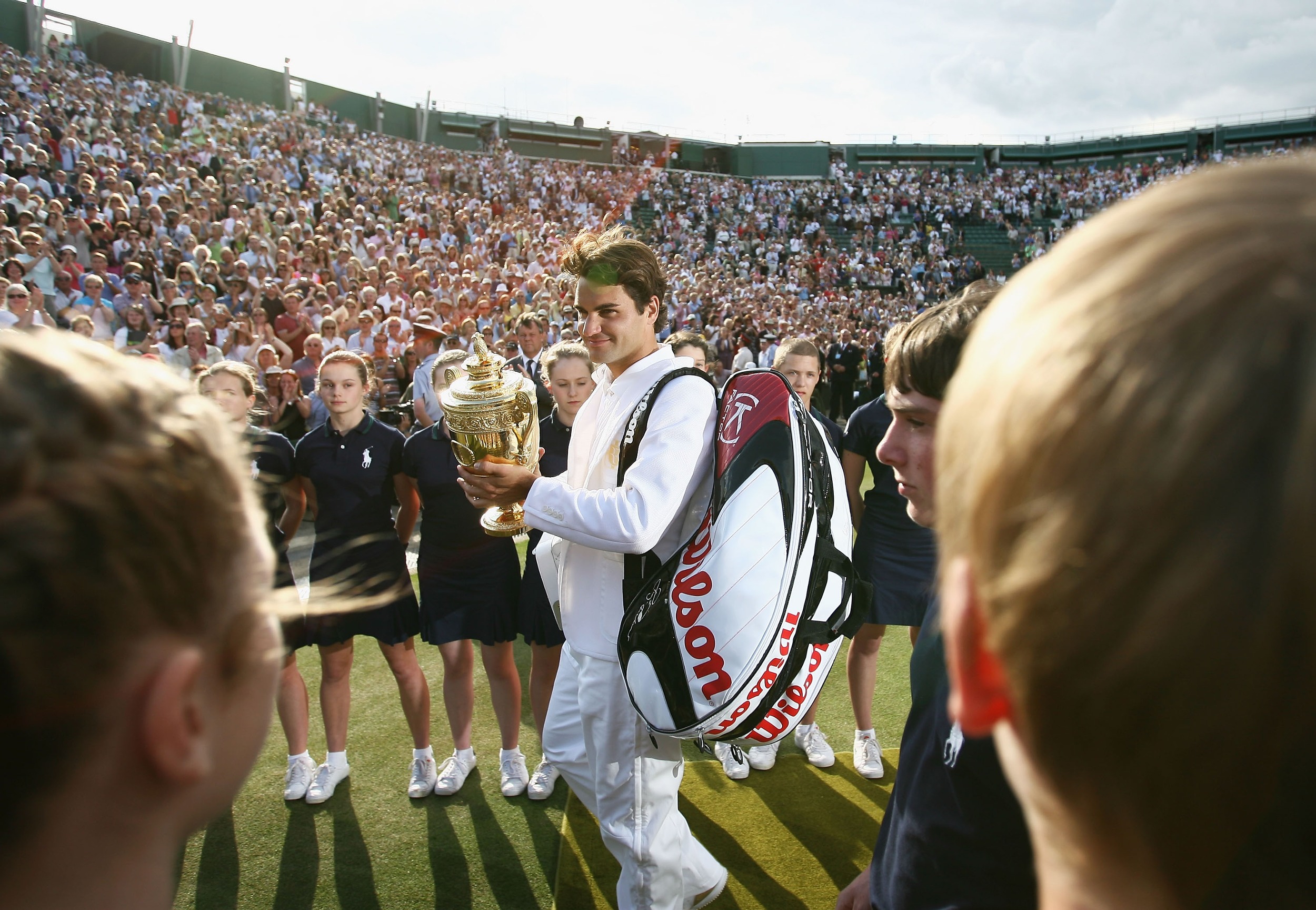 Wimbledon'da şampiyon bir kez daha Roger Federer. (2017)