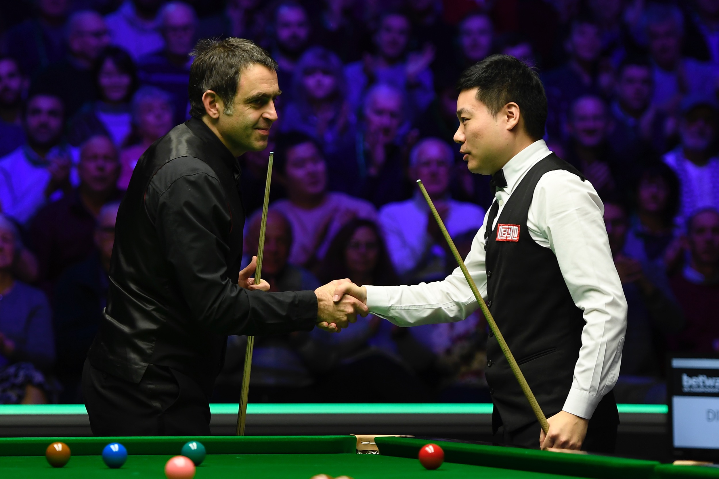 Ronnie O'Sullivan ile Ding Junhui