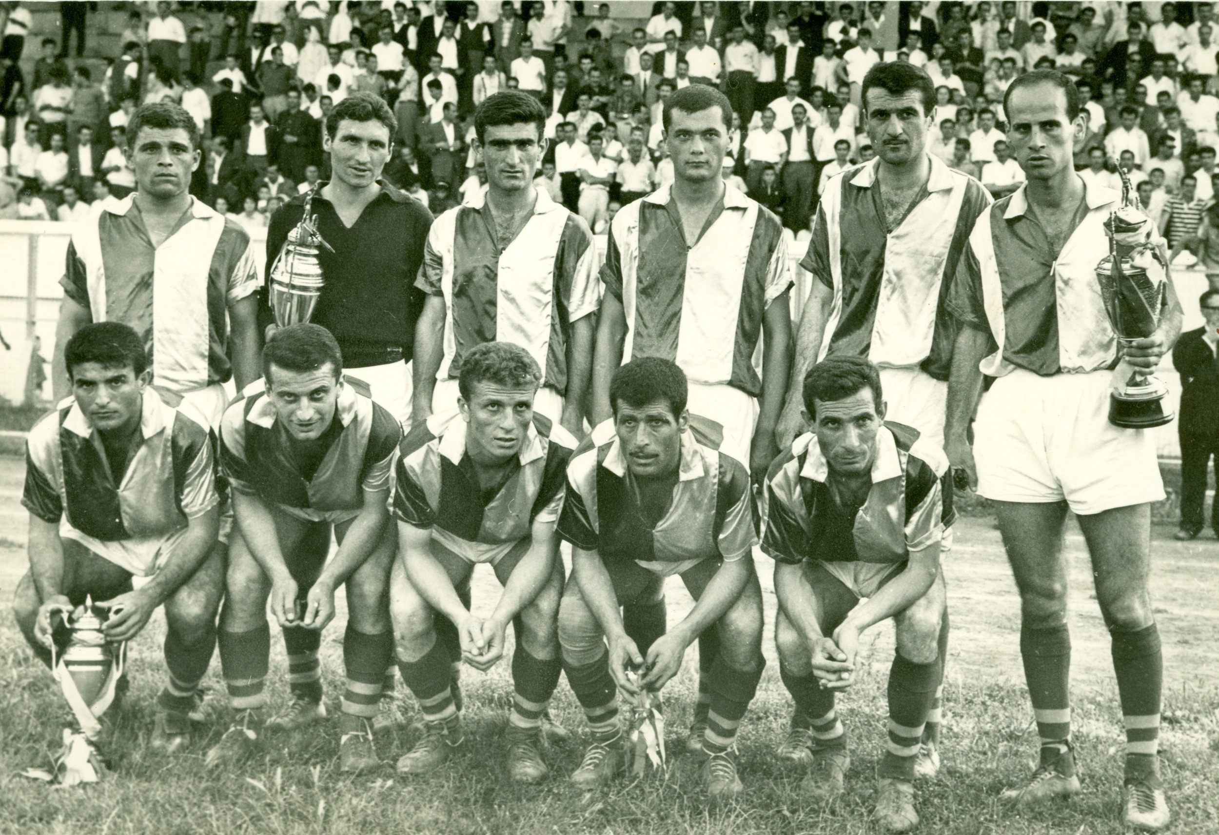 Beşiktaş'ı eleyen İdman Ocağı kadrosu.
