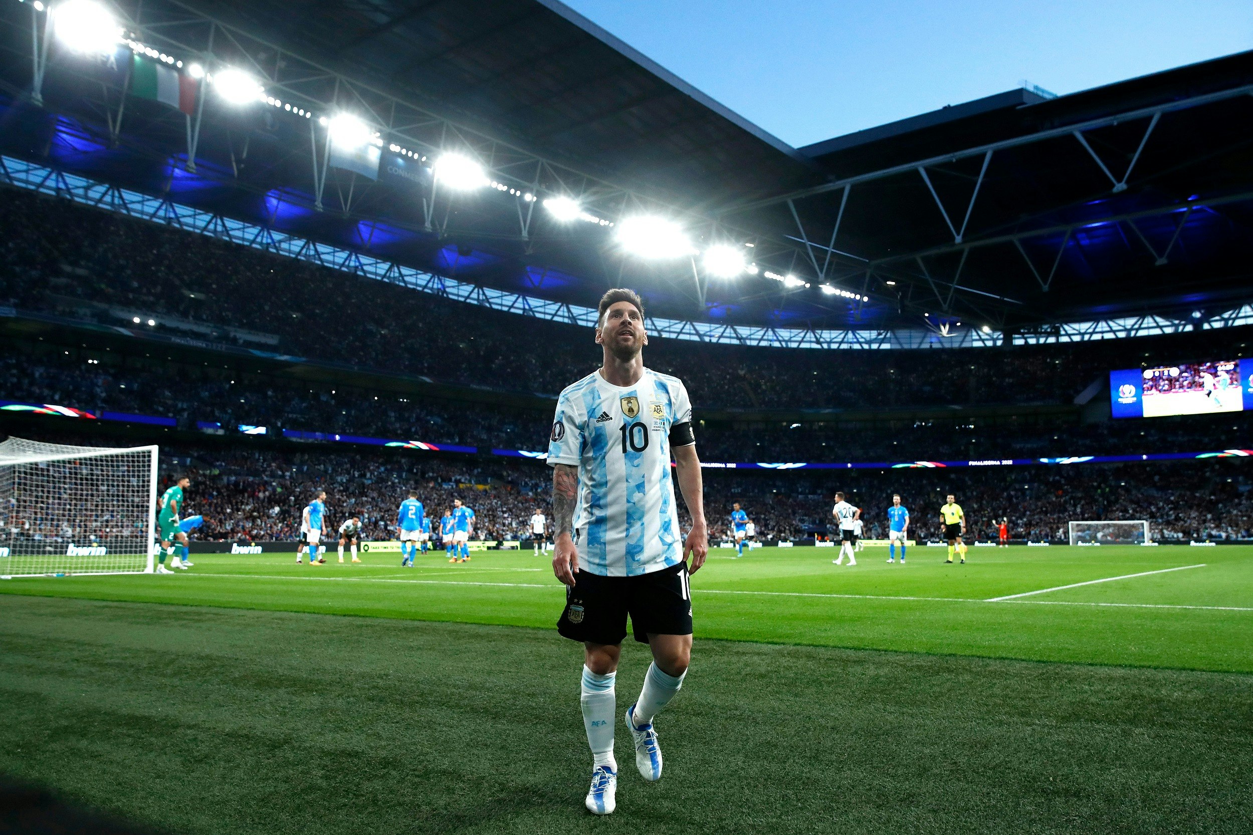Diego'nun Gölgesindeki Lionel Messi